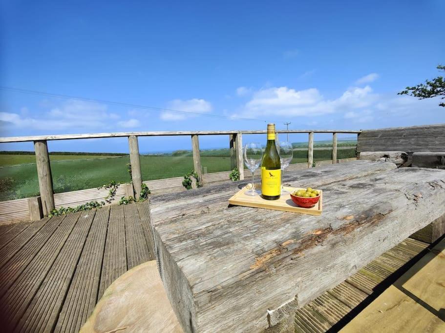 Little Swelle Cabin With Awesome Sea Views Poundstock Exterior photo